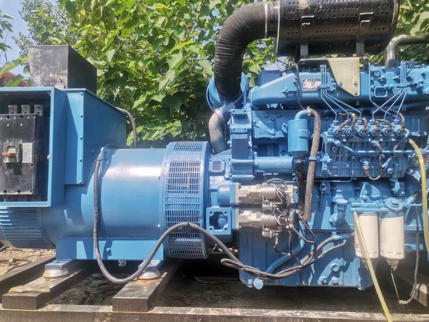 驿城详细说明降低 800kW 柴油发电机输出电流波动的方法