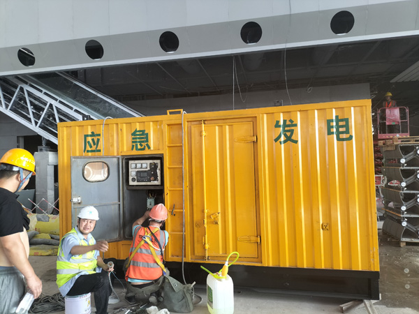 驿城怎样判断空气滤清器是否需要更换?